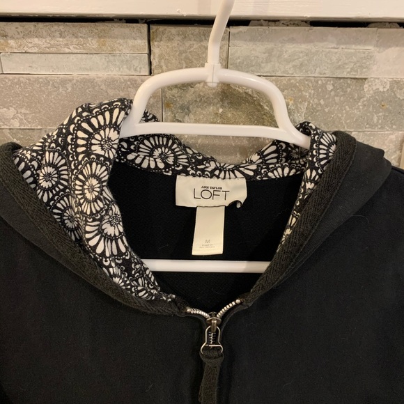 Zip up hoodie - Picture 2 of 2